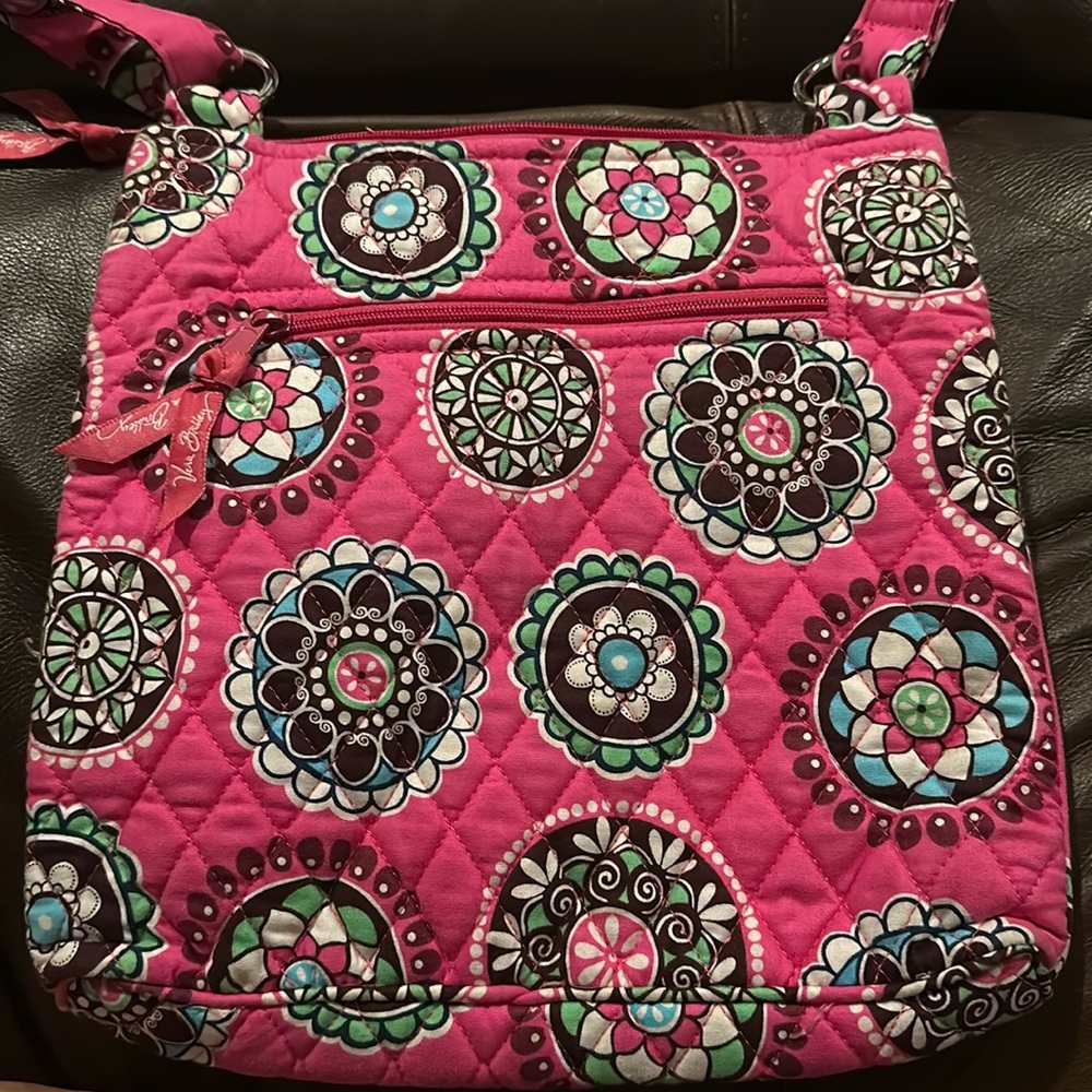 Vera Bradley bag/purse in amazing condition!